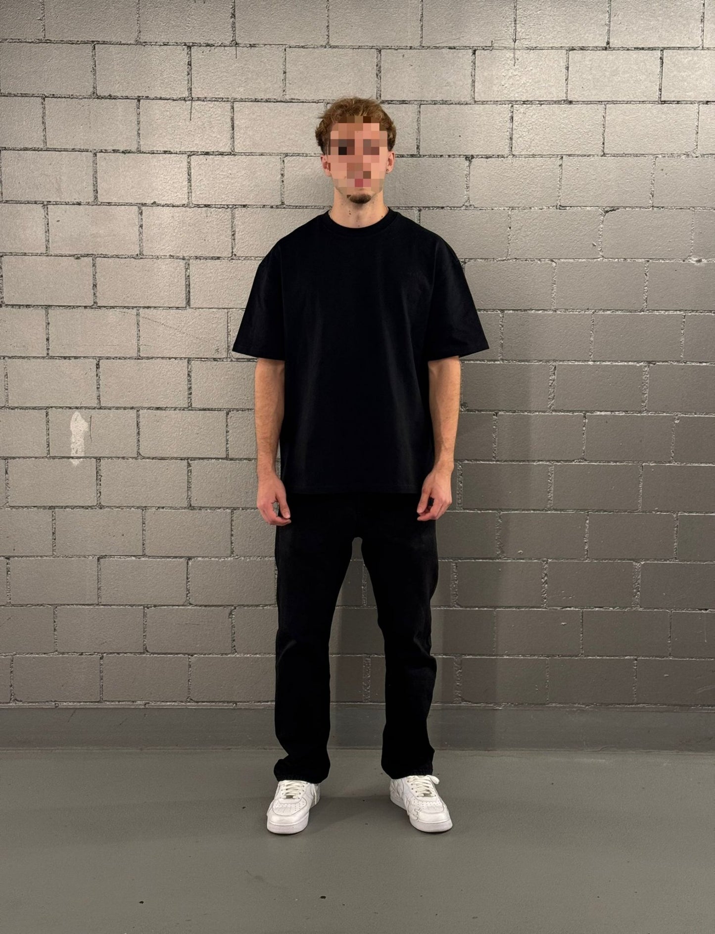 "BABYSITTER" T-SHIRT BLACK